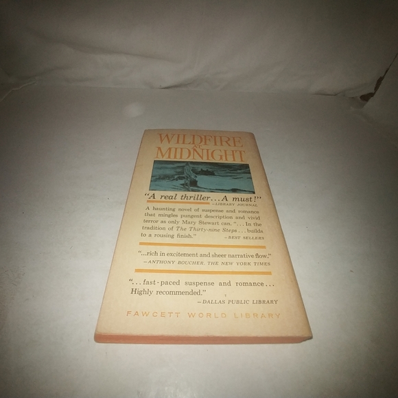 Wildfire at Midnight by Mary Stewart 1963 Vintage - Picture 4 of 5